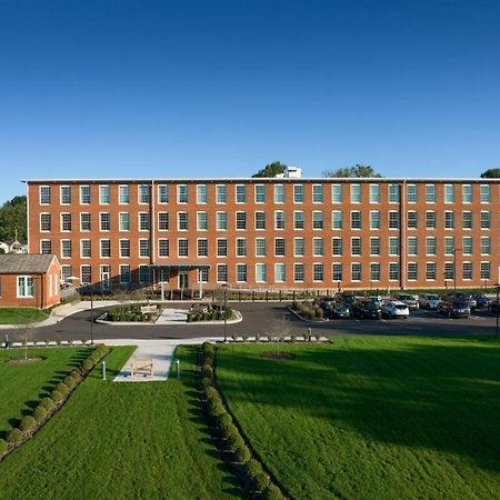 Fairfield Inn & Suites Madison Historic Eagle Cotton Mill מראה חיצוני תמונה