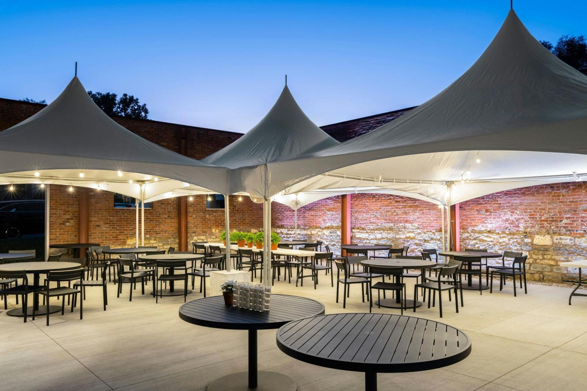 Fairfield Inn & Suites Madison Historic Eagle Cotton Mill מראה חיצוני תמונה