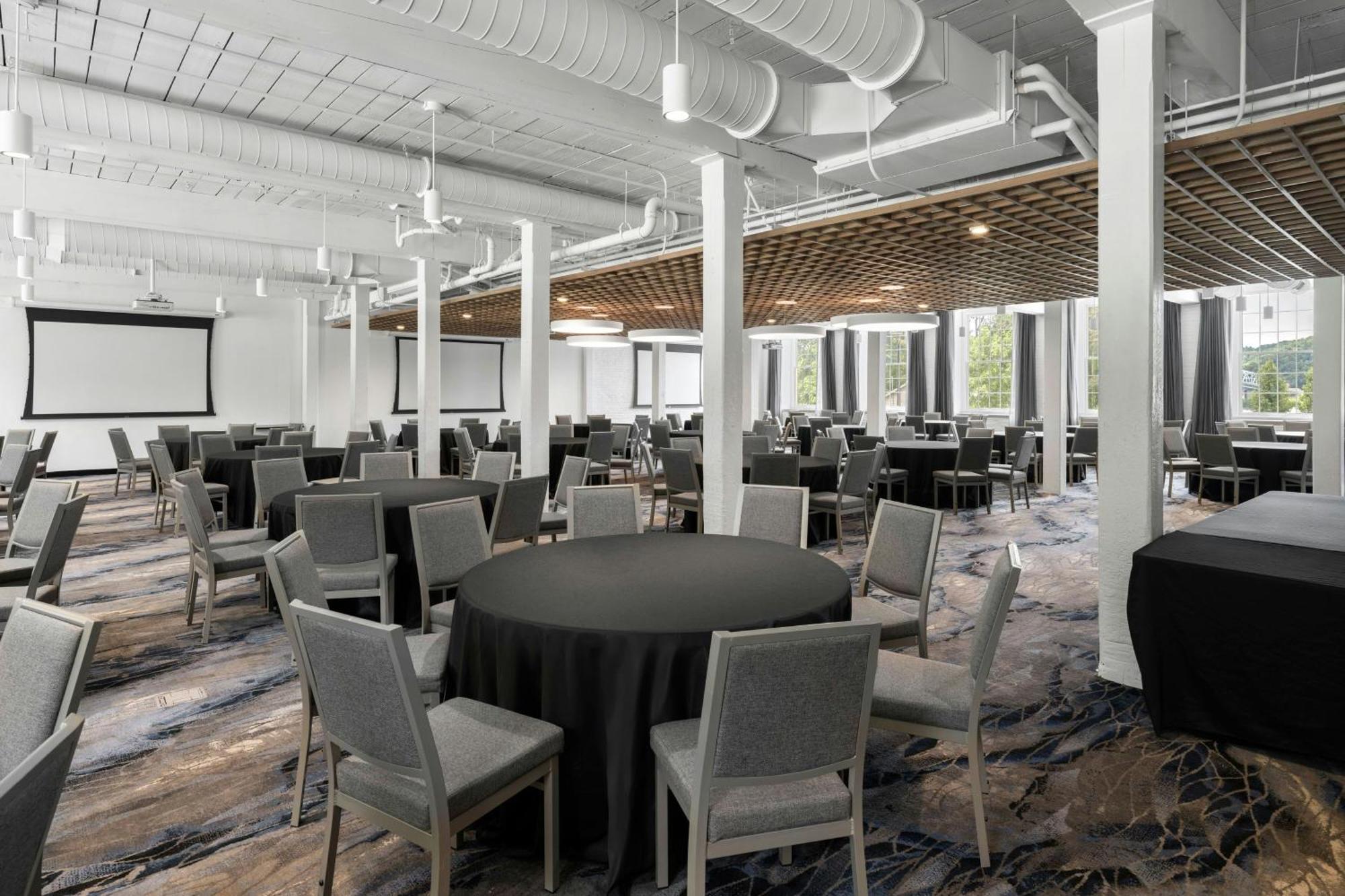 Fairfield Inn & Suites Madison Historic Eagle Cotton Mill מראה חיצוני תמונה