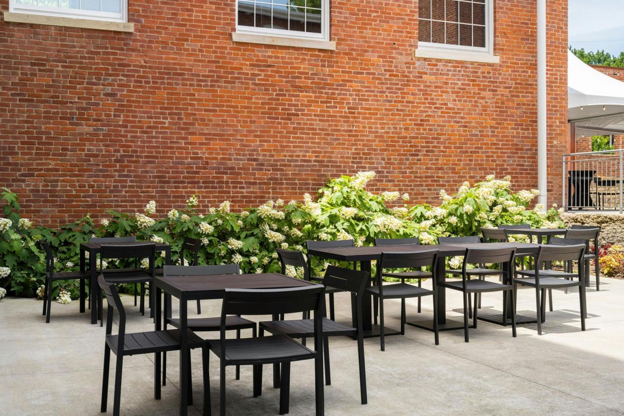 Fairfield Inn & Suites Madison Historic Eagle Cotton Mill מראה חיצוני תמונה